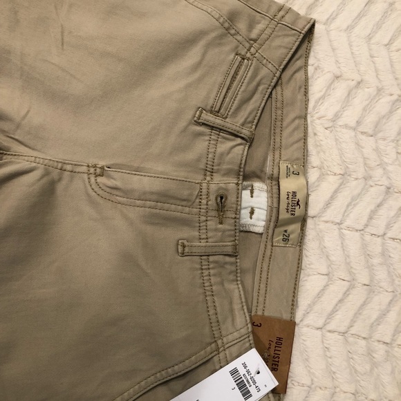 NWT Hollister Khaki Low Rise Size 3 W 26 (juniors) - Picture 3 of 4